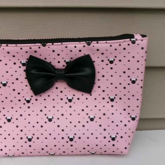 Bioworld Disney Minnie Mouse Bag - Picture 5 of 7